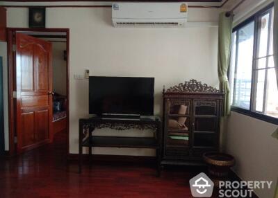 1-BR Condo at Saranjai Mansion Condominium near BTS Nana