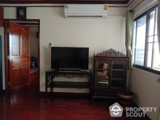 1-BR Condo at Saranjai Mansion Condominium near BTS Nana