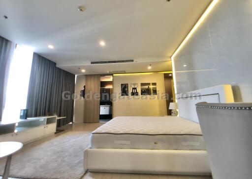 3-Bedrooms Duplex Condo at Noble Ploenchit - Wireless Road