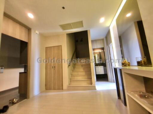 3-Bedrooms Duplex Condo at Noble Ploenchit - Wireless Road