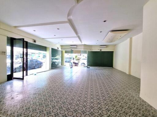 Commercial Building in South Pattaya for sale