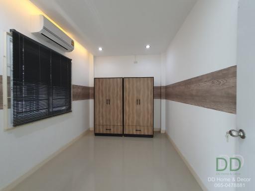 DD#0121 House for sale cheaper than a condo, one floor, 2 bedrooms, 1 bathroom, JC Garden Village,