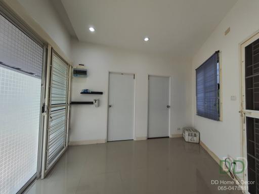 DD#0121 House for sale cheaper than a condo, one floor, 2 bedrooms, 1 bathroom, JC Garden Village,