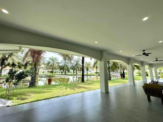 Large luxury house in 2 Rai of land for sale