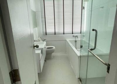 2-BR Condo at Thru Thonglor in Bang Kapi