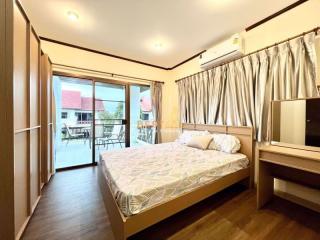 3 Bedrooms Villa / Single House Na Jomtien H011286