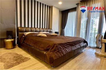 Cetus Beachfront Jomtien 2 Bedroom for Sale