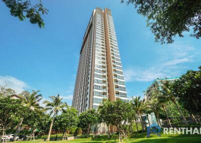 Unbelievable 2.1Mb Deal: Unixx South Pattaya, Beachside Luxury in Pattaya!