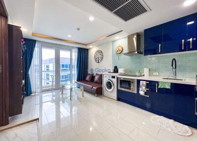 1 Bedroom Condo in Grand Avenue Central Pattaya C011105