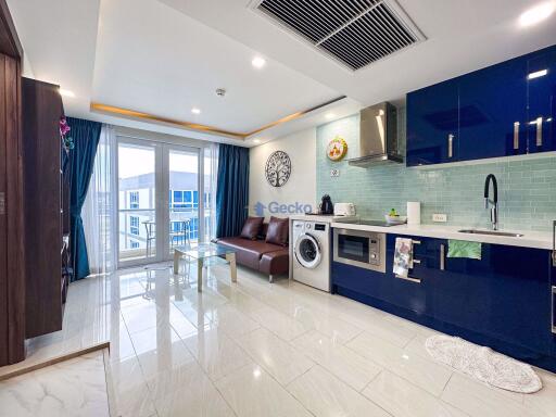 1 Bedroom Condo in Grand Avenue Central Pattaya C011105