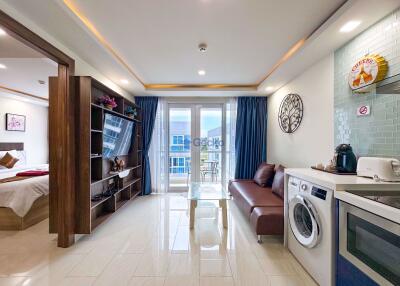 1 Bedroom Condo in Grand Avenue Central Pattaya C011105