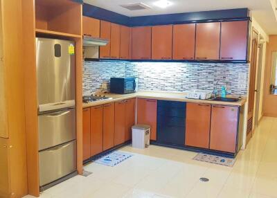 2 bed Condo in Las Colinas Khlong Toei Nuea Sub District C020416