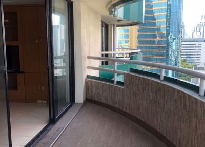 2 bed Condo in Las Colinas Khlong Toei Nuea Sub District C020416