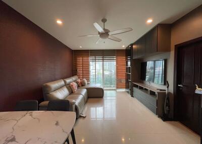 2 bed Condo in The Prime 11 Khlong Toei Nuea Sub District C020415