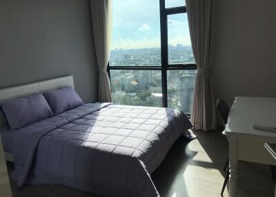 2 bed Condo in RHYTHM Ekkamai Khlong Tan Nuea Sub District C020409