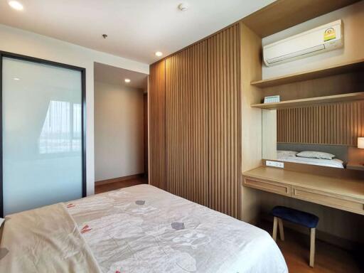 4 bed Condo in The Parco Thungmahamek Sub District C020406