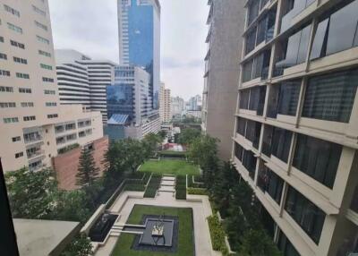 2 bed Condo in The ESSE Asoke Khlong Toei Nuea Sub District C020387