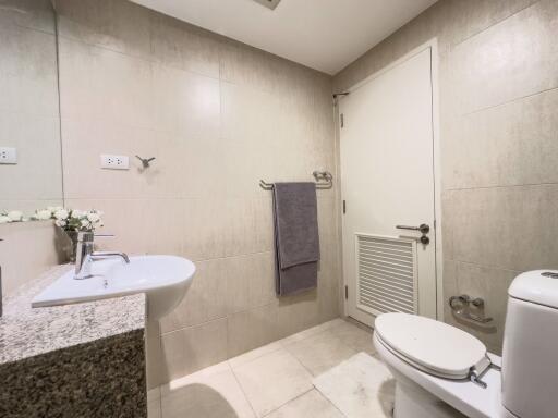 2 ห้องนอน, 3 ห้องน้ำ คอนโด ราคา ฿ 17,500,000