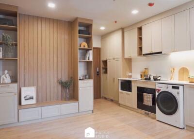 2 bed Condo in Metris Pattanakarn - Ekkamai Suanluang Sub District C018538