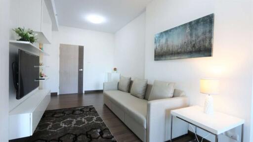 An excellent 1 bed condo waiting for you at Supalai Monte 2