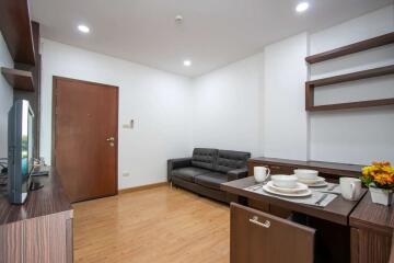 SD Condo : 1 Bedroom Condo Near Wat Suan Dok