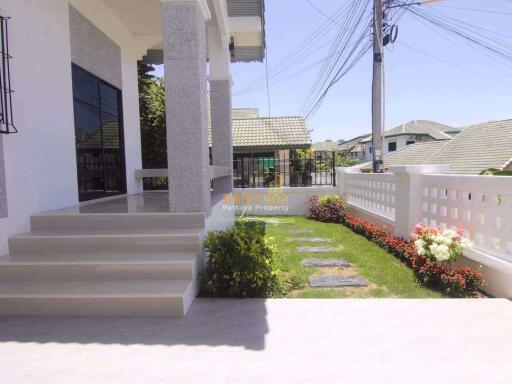 2 Bedrooms Villa / Single House in Paradise Hill 2 East Pattaya H011292