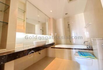 2-Bedrooms condo - The Legend Condominium Soi Saladaeng