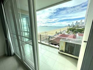 Spacious condo with beautiful view