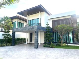 Brand New Modern-Luxury House in Bang Phra- Si Racha