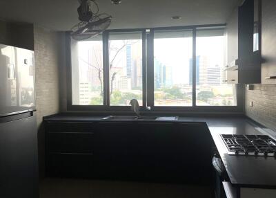 For RENT : President Park Sukhumvit 24 / 3 Bedroom / 3 Bathrooms / 305 sqm / 70000 THB [11027400]