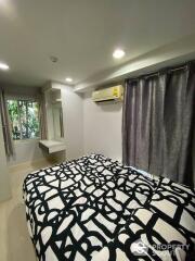 2-BR Condo near BTS Wongwian Yai