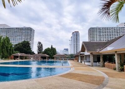 2 Bedrooms Jomtien Condotel for Sale