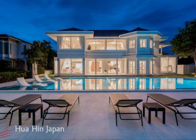 Amazing modern pool villa for sale Inside Palm Hills Golf Course