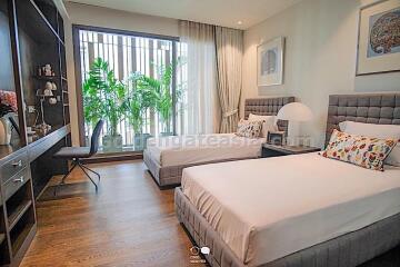 Serene 3-Bedrooms condo - Sathorn - Yenakard