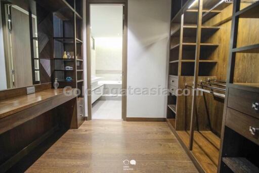 Serene 3-Bedrooms condo - Sathorn - Yenakard