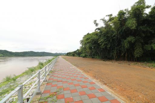 Bu Hom Riverside Resort with 11 Bungalows For Sale with 460 Mt. Mekong River Frontage, Chiang Khan Loei, Thailand