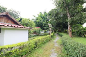 Bu Hom Riverside Resort with 11 Bungalows For Sale with 460 Mt. Mekong River Frontage, Chiang Khan Loei, Thailand