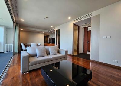 For RENT : Ashton Morph 38 / 3 Bedroom / 3 Bathrooms / 140 sqm / 180000 THB [R12097]