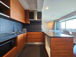 For RENT : Ashton Morph 38 / 3 Bedroom / 3 Bathrooms / 140 sqm / 180000 THB [R12097]