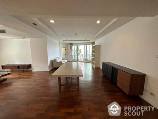 3-BR Condo at Baan Nunthasiri Condominium near MRT Lumphini