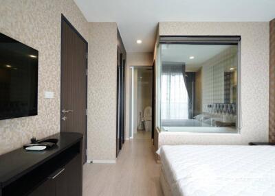 1-BR Condo at Rhythm Sukhumvit 44/1 near BTS Phra Khanong