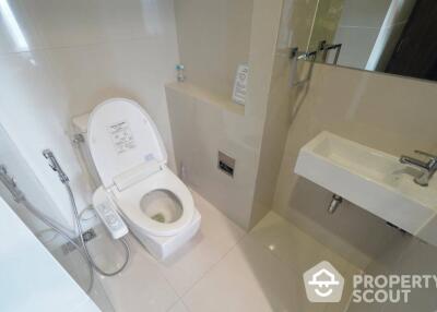 1-BR Condo at Rhythm Sukhumvit 44/1 near BTS Phra Khanong