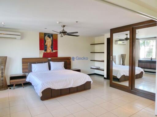 1 Bedroom Condo in Nova Atrium Central Pattaya C007579