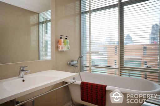 2-BR Condo at Baan Sathorn Chaopraya near BTS Krung Thon Buri