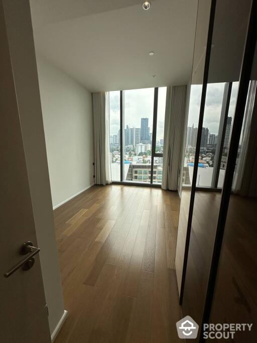 2-BR Condo at Kraam Sukhumvit 26 near BTS Phrom Phong