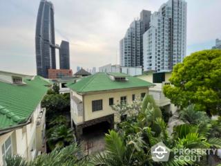 1-BR Condo at Plus 38 Hip Condominium near BTS Thong Lor