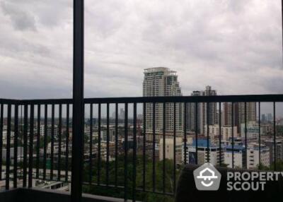 2-BR Condo at Rhythm Sukhumvit 44/1 near BTS Phra Khanong