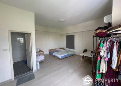 3-BR Condo at Lumpini Place Suanplu Sathorn near MRT Lumphini