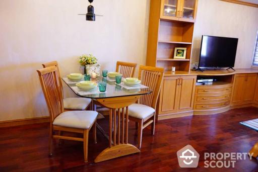 1-BR Condo at Pipat Place Condominium near BTS Chong Nonsi