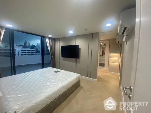 3-BR Condo at Supalai Place Sukhumvit 39 near BTS Phrom Phong